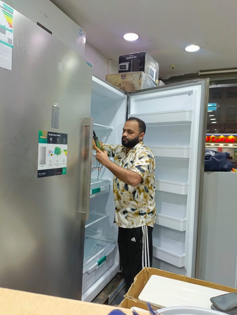 تصليح ثلاجة وقياس استهلاك الكهرباء في جدة